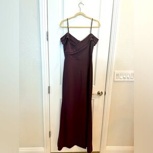 Plum Evening dress. Size L. Perfect for any upcoming holiday or wedding.